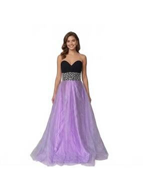 Night Moves by Allure Women's Strapless Beaded A-Line Evening Prom Gown Size 8